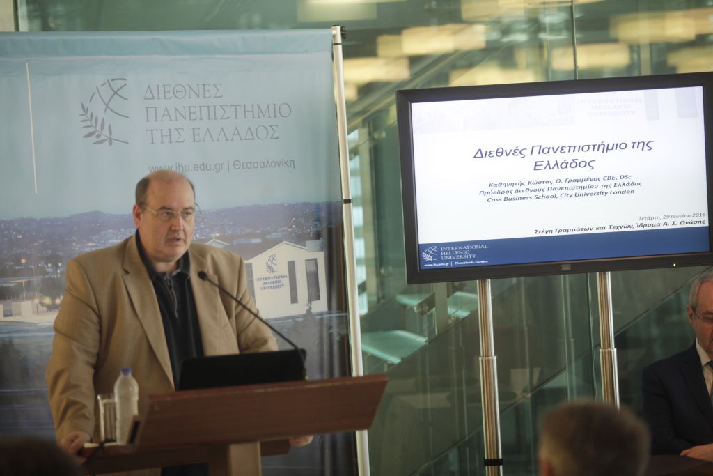 Φίλης: Έλεγχοι και στα φροντιστήρια ξένων γλωσσών