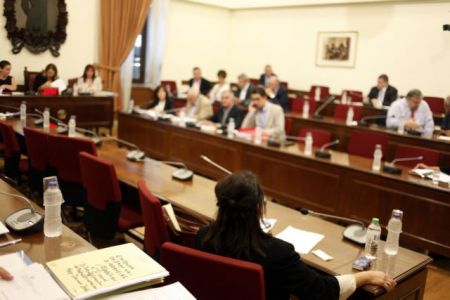 Τσατάνη κατά πάντων: Μηνύσεις και προσφυγή στο Ευρωπαϊκό Δικαστήριο