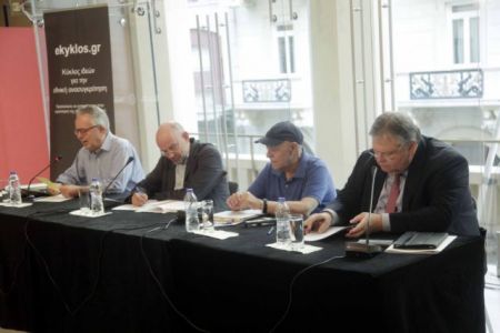 Κίνδυνο αλλοίωσης του πολιτεύματος μέσω της συνταγματικής αναθεώρησης και του εκλογικού νόμου κατήγγειλαν οι Αλιβιζάτος, Tσακυράκης, Βενιζέλος