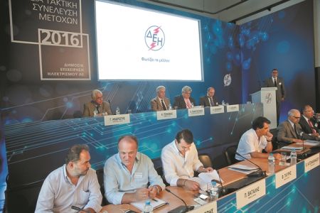 Εγκληματικά λάθη βούλιαξαν τη ΔΕΗ