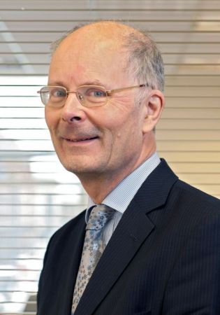 Τζον Κέρτις: «Φάνηκε η διαίρεση μεταξύ κερδισμένων και χαμένων της παγκοσμιοποίησης»