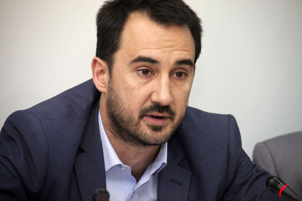 Χαρίτσης: Η ανασυγκρότηση της οικονομίας απαιτεί την εμπλοκή των τοπικών κοινωνιών