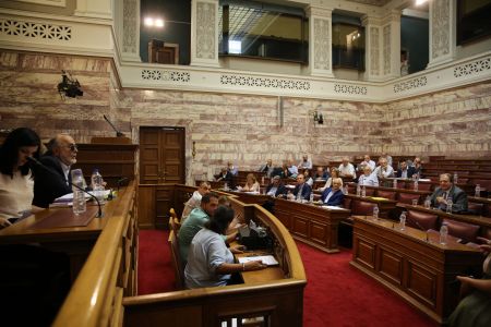 Π. Κουρουμπλής: Ένα μαρτύριο είναι η ζωή του βουλευτή