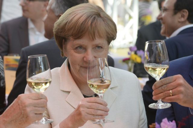 Γερμανία: Ανεβαίνουν Ευρώπη-Μέρκελ, πέφτουν οι λαϊκιστές λόγω Brexit