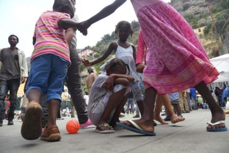 Σχεδόν 96.000 ασυνόδευτα παιδιά ζήτησαν άσυλο σε χώρες της ΕΕ το 2015