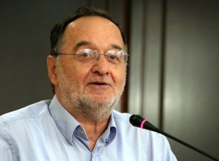 Λαφαζάνης: «Η κυβέρνηση παρακολουθεί ως άλλος “Νέρων” την καταστροφή της “Μαρινόπουλος”»