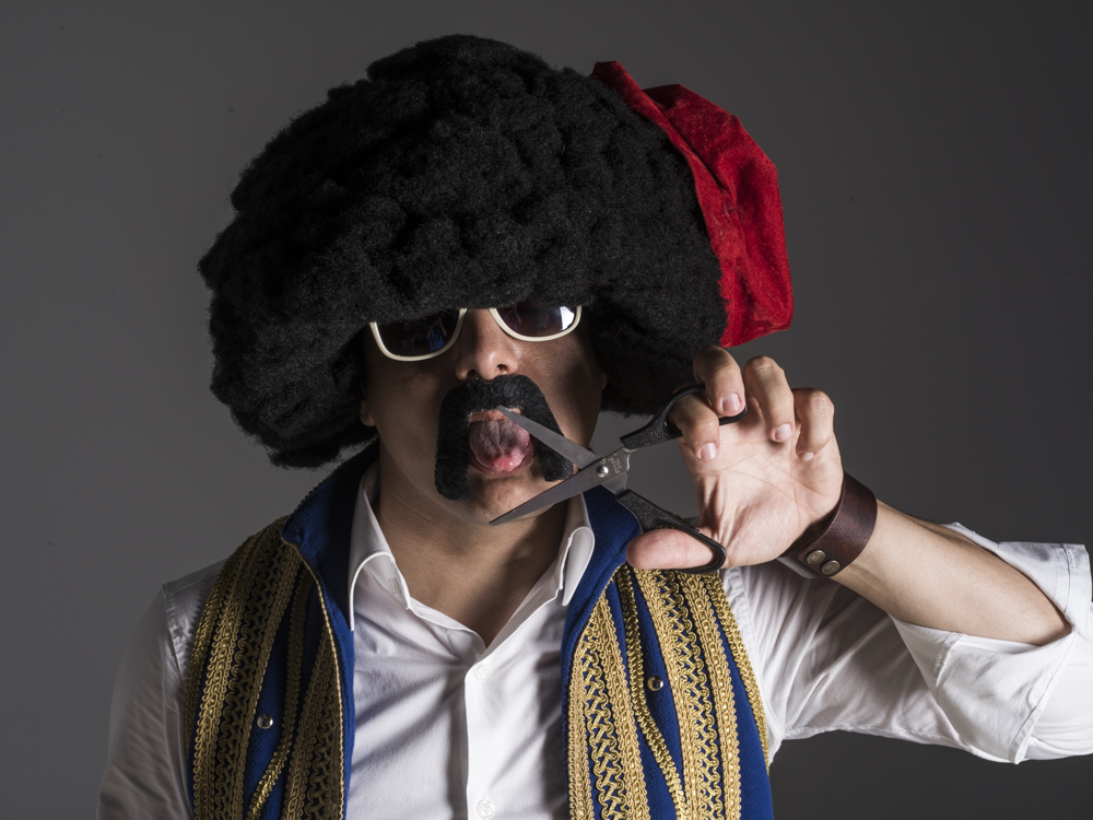 Αποστόλης Μπαρμπαγιάννης: Τα όρια στη σάτιρα τα βάζει μόνο ο καλλιτέχνης και το κοινό