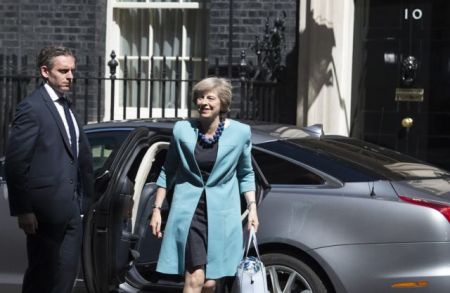 Τερέζα Μέι σε υπουργικό συμβούλιο: Brexit σημαίνει Brexit