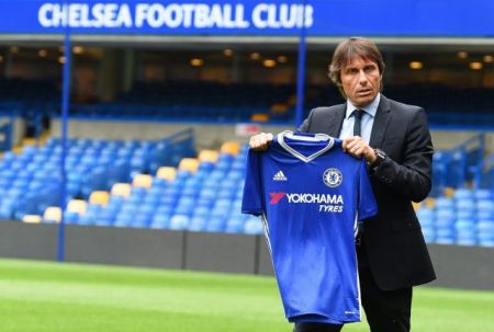 Ο Κόντε ξεκαθάρισε ότι ο Τέρι παραμένει αρχηγός της Τσέλσι