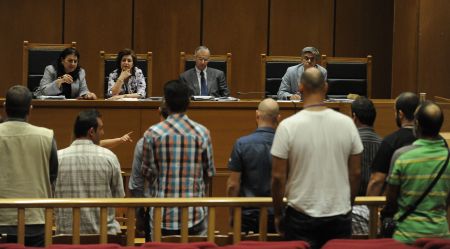 36 χρονος με σουγιά επιχείρησε να μπεί στη δίκη της Χρυσής Αυγής