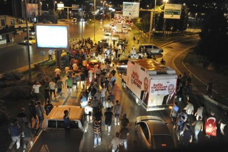 Νυχτερινή έξοδος στην Κωνσταντινούπολη του πραξικοπήματος