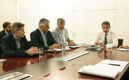 Μητσοτάκης: Επιδεινώνονται τα προβλήματα της τοπικής αυτοδιοίκησης