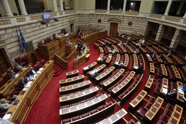 Ερώτηση της ΝΔ στη Βουλή για τις τηλεοπτικές άδειες | tovima.gr