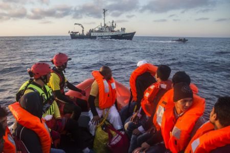 Δύο βάρκες με περίπου 100 μετανάστες έφτασαν την Παρασκευή στη Λέσβο