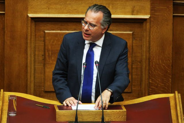 Κουμουτσάκος: Παρωδία οι διαδικασίες για τη Συνταγματική Αναθεώρηση