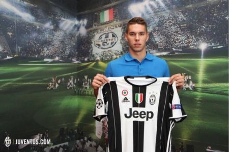 Η Γιουβέντους απέκτησε τον Κροάτη Μάρκο Πιάτσα