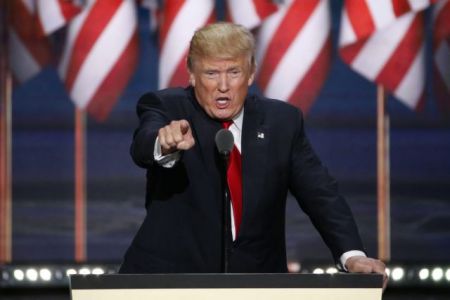 Το Εμπορικό Επιμελητήριο ΗΠΑ προειδοποιεί Τραμπ για δασμούς