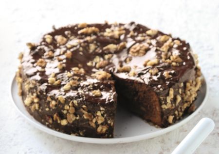 Σοκολατόπιτα με καρύδια