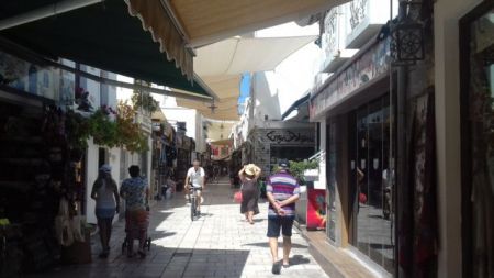 Η ανασφάλεια πάγωσε το Μπόντρουμ