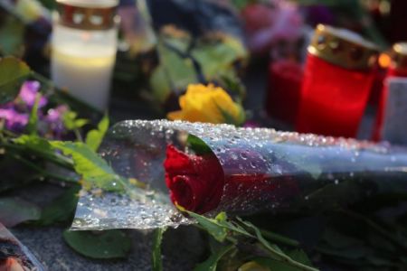 Προς αυστηρότερο νομικό πλαίσιο για τα όπλα μετά το σοκ στο Μόναχο