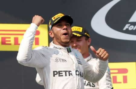 Νίκη Χάμιλτον στην Ουγγαρία