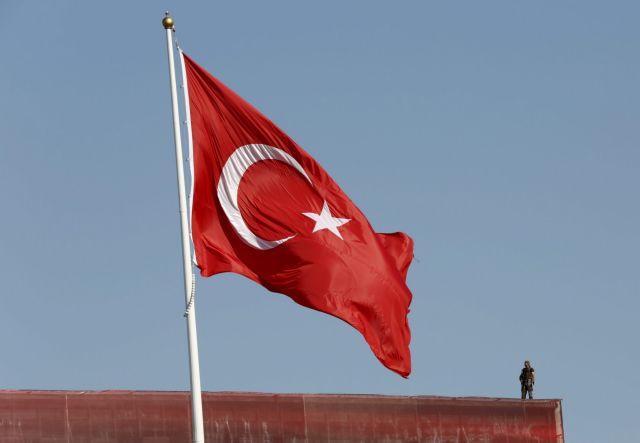 Οι ΗΠΑ δίνουν άδεια για επιστροφή των οικογενειών διπλωματών στην Τουρκία