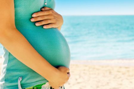 Εγκυμοσύνη στις διακοπές – Tι να προσέχετε