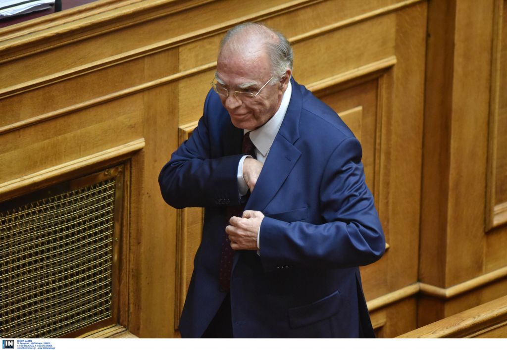 «Το μέλλον θα δείξει» λέει η Ένωση Κεντρώων για την αποχώρηση Καλλιάνου
