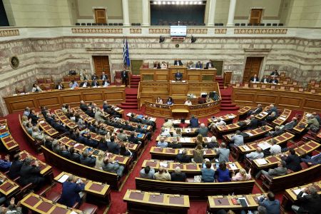 Κατατέθηκε η τροπολογία για μεταβατική διοίκηση στο ΤΧΣ