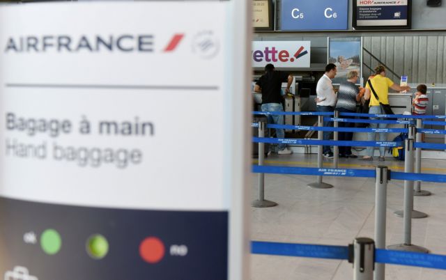 Προειδοποίηση από την Air France-KLM για τον αντίκτυπο των επιθέσεων