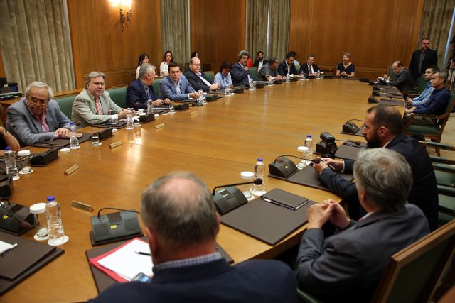 Government rushing to complete prior actions for €2.8bn tranche | tovima.gr