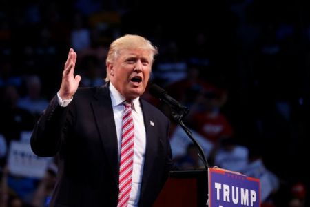 Σάλος με «πρόσκληση» Τραμπ σε Πούτιν για κατασκοπεία στην Χίλαρι