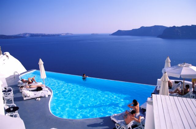 Αύξηση σε αφίξεις, γεμίζουν νησιά και θέρετρα