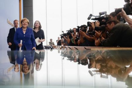 Το βαρύ φθινόπωρο της φράου Μέρκελ