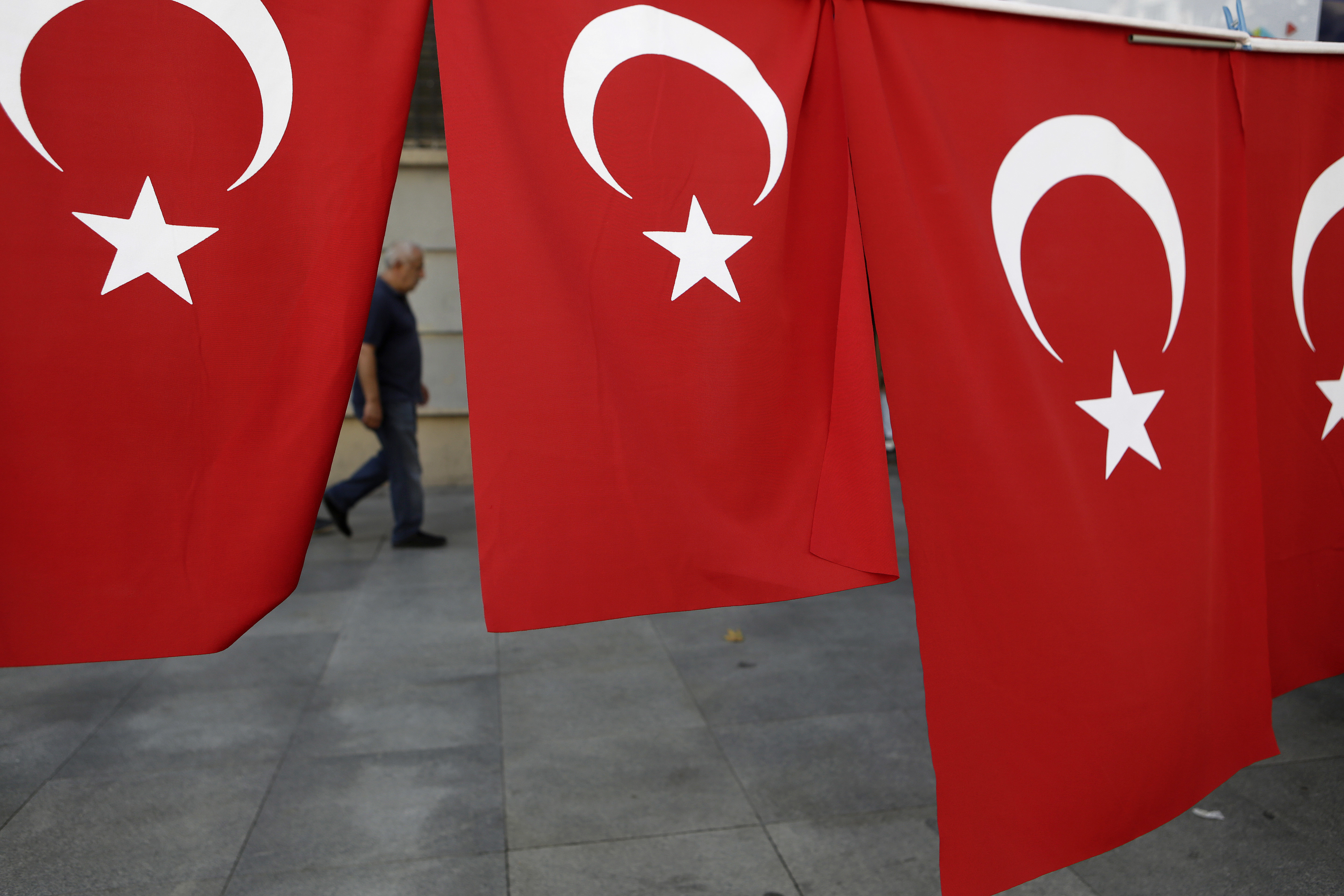 Τουρκία: Ελεύθεροι «υπό εποπτεία» 38.000 κρατούμενοι
