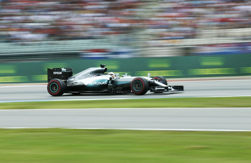 Η αστυνομία απελευθέρωσε την πεθερά του Έκλεστοουν της F1