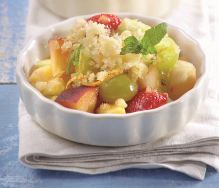 Φρουτοσαλάτα με παγωμένο βερίκοκο
