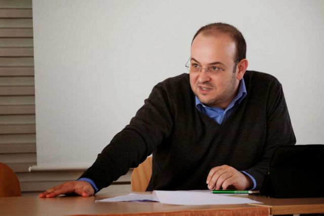 Δημήτρης Λιάκος: Ενας χρηματιστής σύμβουλος στο Μαξίμου | tovima.gr