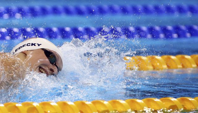 Κολύμβηση: Ρεκόρ Ολυμπιακών Αγώνων από τη Λεντέκι | tovima.gr