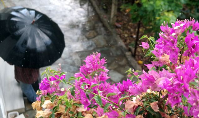 Χαλάει ο καιρός με βροχές, καταγίδες και χαλάζι