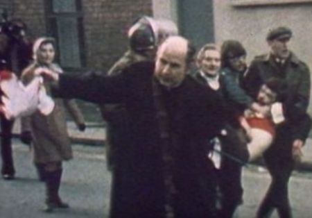 Πέθανε ο επίσκοπος Ντέιλι, σύμβολο της «Ματωμένης Κυριακής»