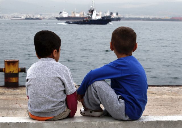About 10,000 refugees are ‘trapped’ on the Greek islands | tovima.gr