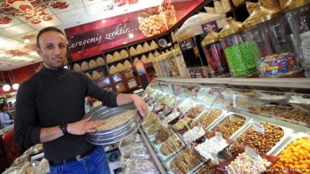 Οι μετανάστες ατμομηχανή για την απασχόληση στη Γερμανία