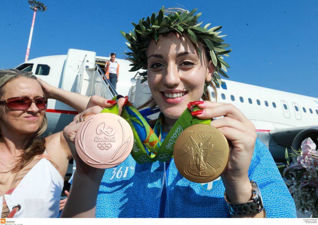 Αννα Κορακάκη: «Ουδέποτε προσκλήθηκα από κανέναν να παρευρεθώ – Το επέλεξαν»