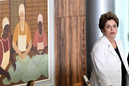 Ρουσέφ: Είμαι αθώα, θέλουν να με ρίξουν με πραξικόπημα