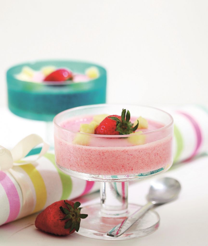 Semifreddo φράουλας, μάνγκο ή ανανά