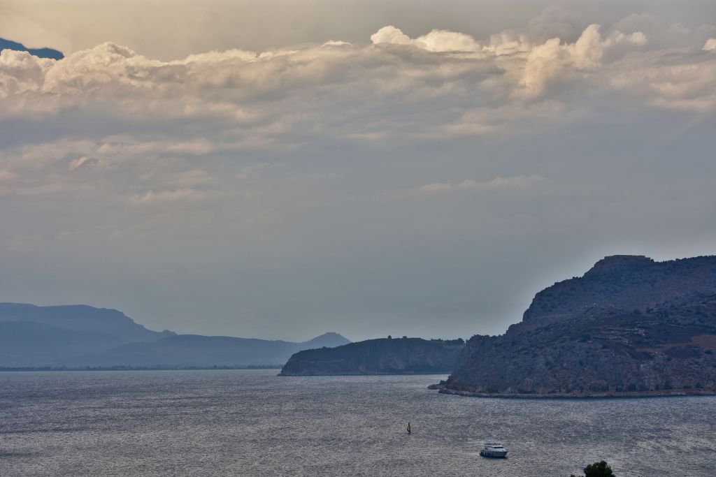 Με βροχές και σποραδικές καταιγίδες το Σαββατοκύριακο