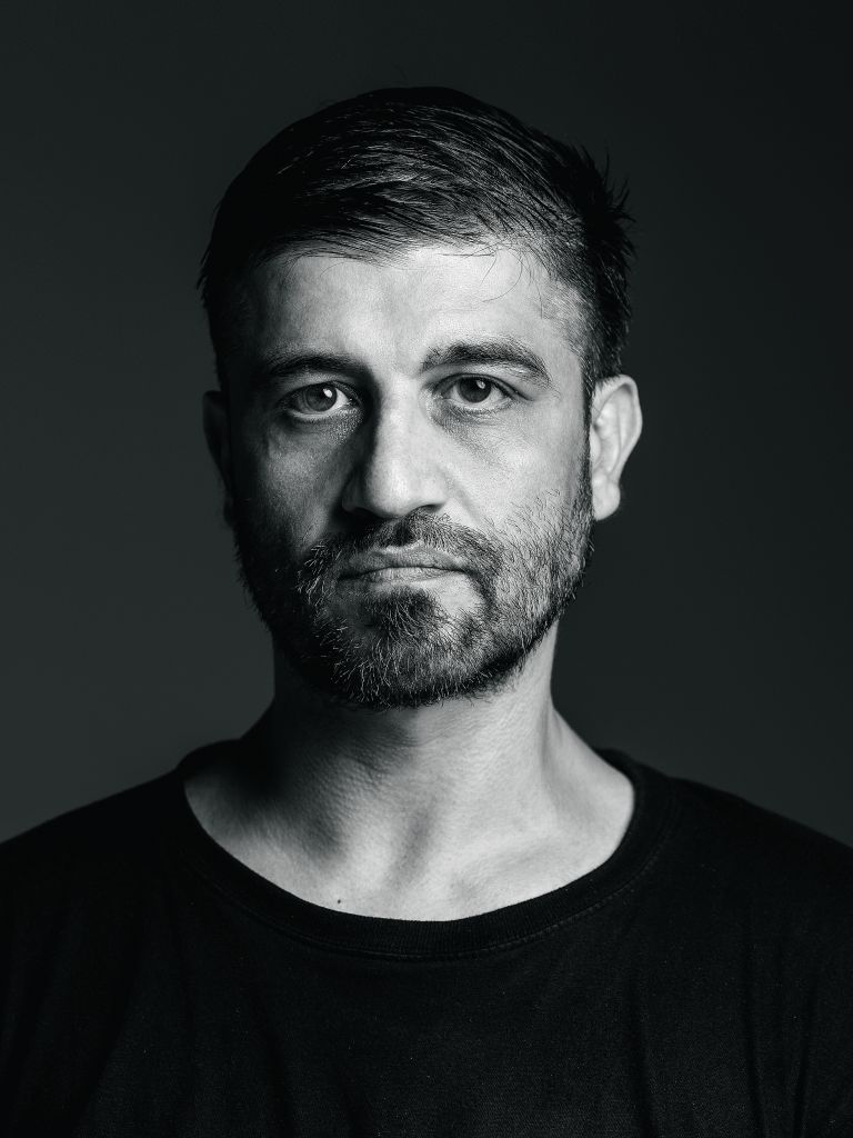 11 ερωτήσεις στον Σίμο Κακάλα