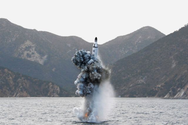 Η Ιαπωνία καταγγέλλει την εκτόξευση πυραύλου από τη Βόρεια Κορέα | tovima.gr