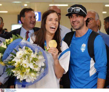 Επέστρεψε στην Αθήνα η «χρυσή» Κατερίνα Στεφανίδη